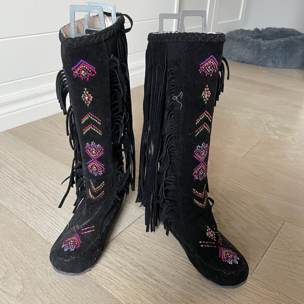 Embroidered suede boots